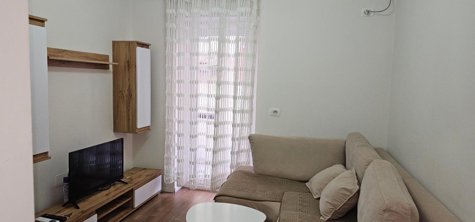 Ajla Komuna Apartament Apartment