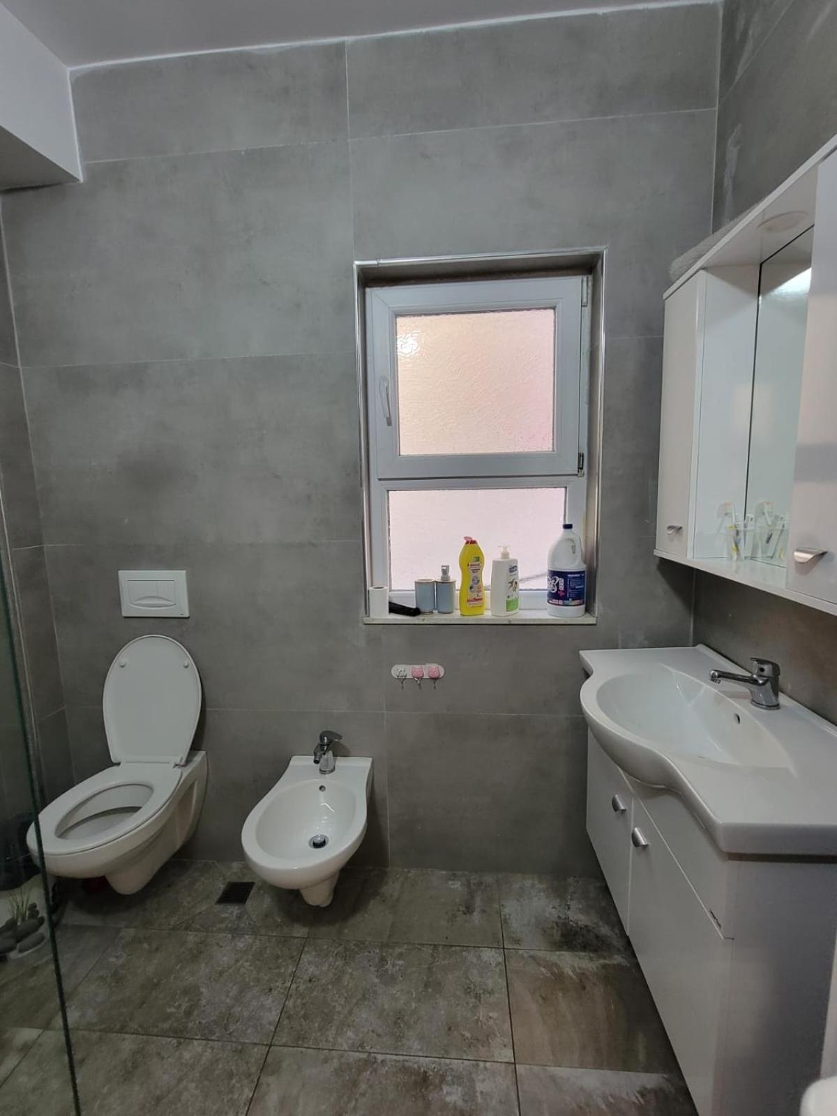 Apartment Ajla Komuna Apartament
